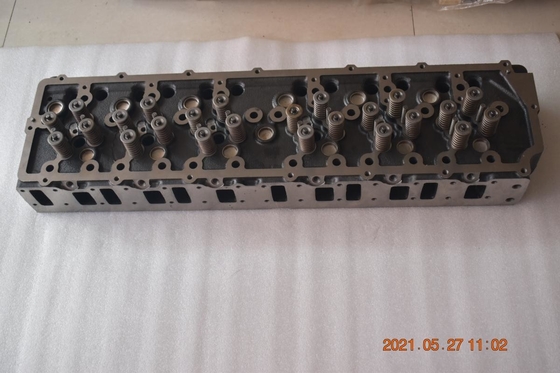 Parties de pellets E320D C6.4 Tête de cylindre du moteur 297-7644 2977644